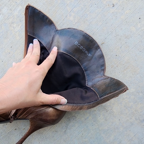 BCBGirls VNTG Western Inspired Bronze Leather Booties - Picture 12 of 14